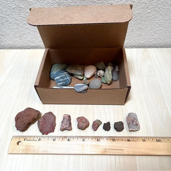 Rock Set: beauties from NM & AK. To collect or tumble or decorate with. Set A - Picture 13 of 14
